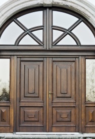 Входная дверь из массива 1-46 Vinchelli, фото