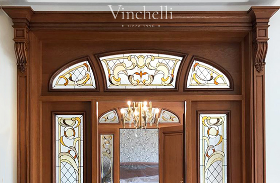 Межкомнатные двери с витражами от Vinchelli – яркая классика в вашем интерьере