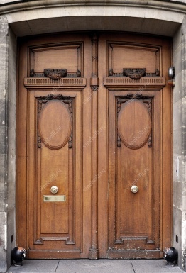фото Противовзломные уличные двери Входная уличная дверь из дерева 1-49