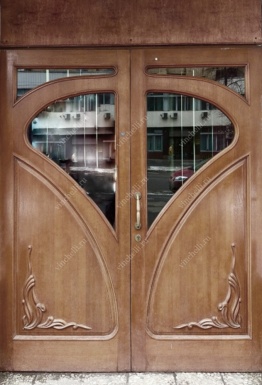 фото Входные двери из дуба Нестандартная входная дверь 1-66