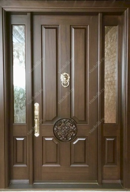 фото Для частного дома Входная деревянная дверь для частного дома Entrata Maestosa