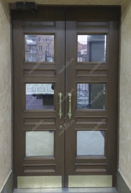 фото Входные двери из дуба Усиленная входная дверь с зеркалом (зеркальным стеклом) 1-26